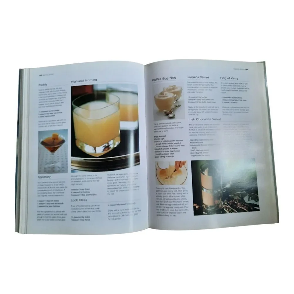 The Ultimate Book of Cocktails by Stuart Walton